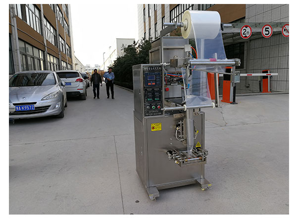  自动化中药液体包装机械设备