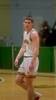 这是我见过最奇葩的投篮姿势了😄