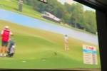 詹姆斯晒在家中玩高尔夫游戏：⛳️巡回赛冠军🏆